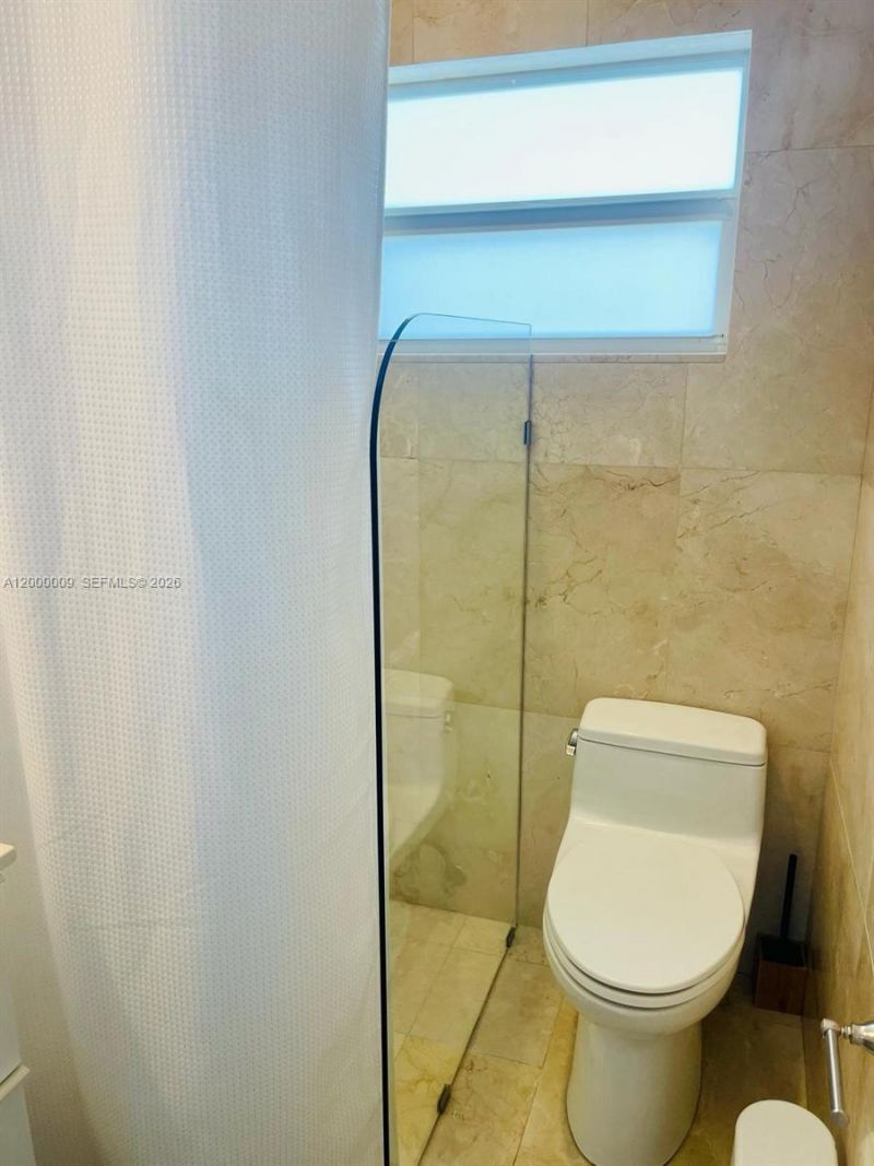 338 Roosevelt St , Hollywood, FL 33019 Photo