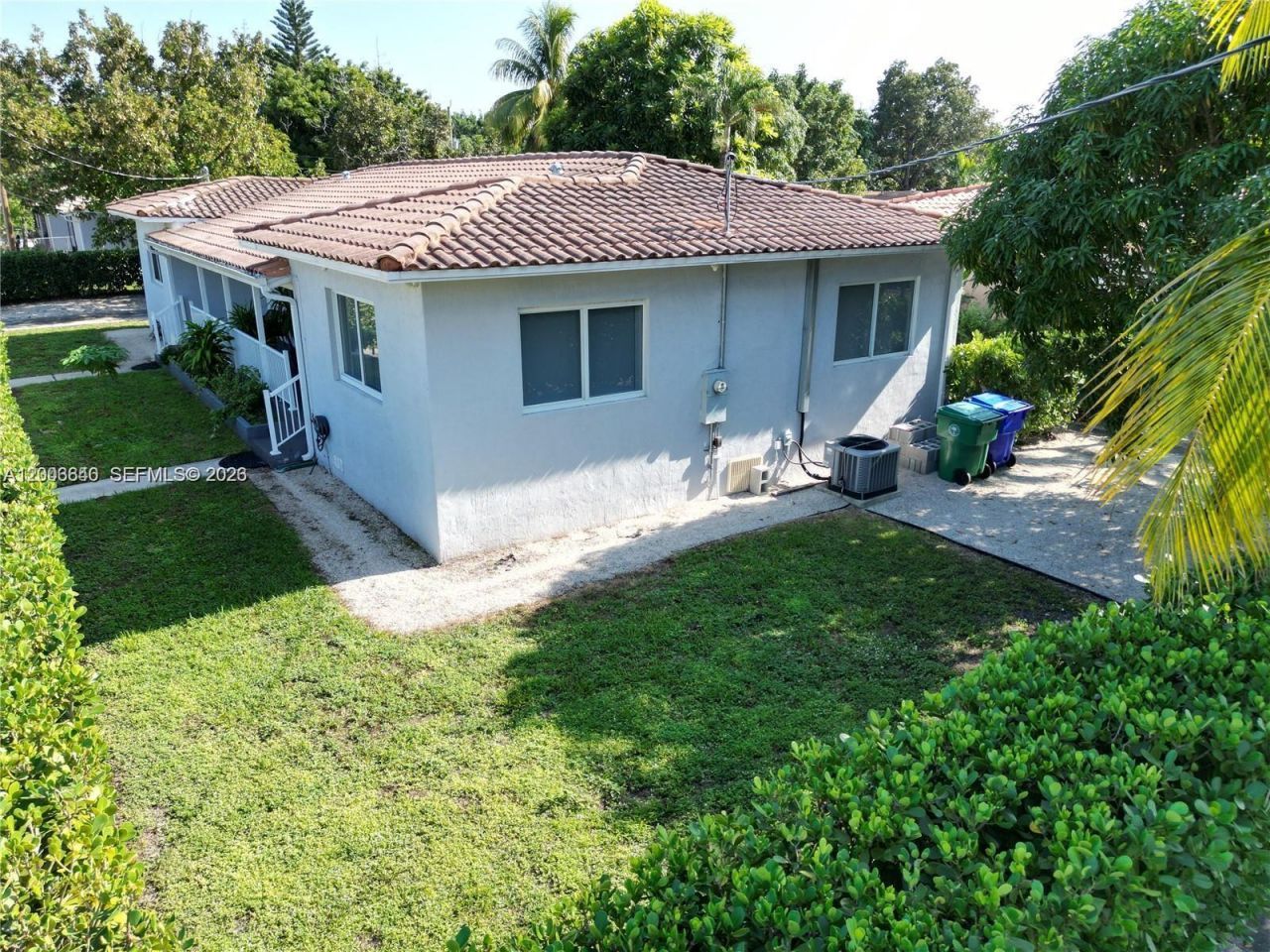 1380 SW 11th St , Unit 1, Miami, FL 33135 Photo