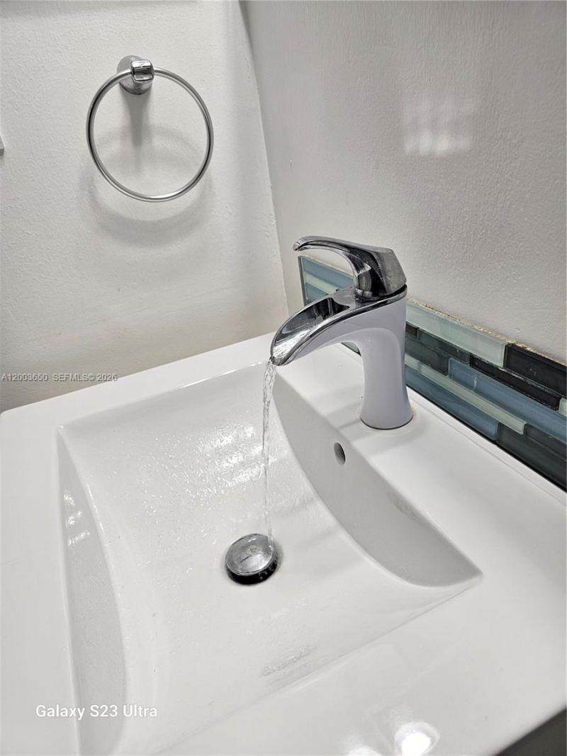 20400 W Country Club Dr , Unit 508, Aventura, FL 33180 Photo