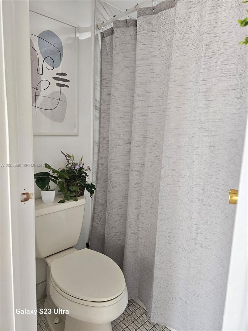 20400 W Country Club Dr , Unit 508, Aventura, FL 33180 Photo