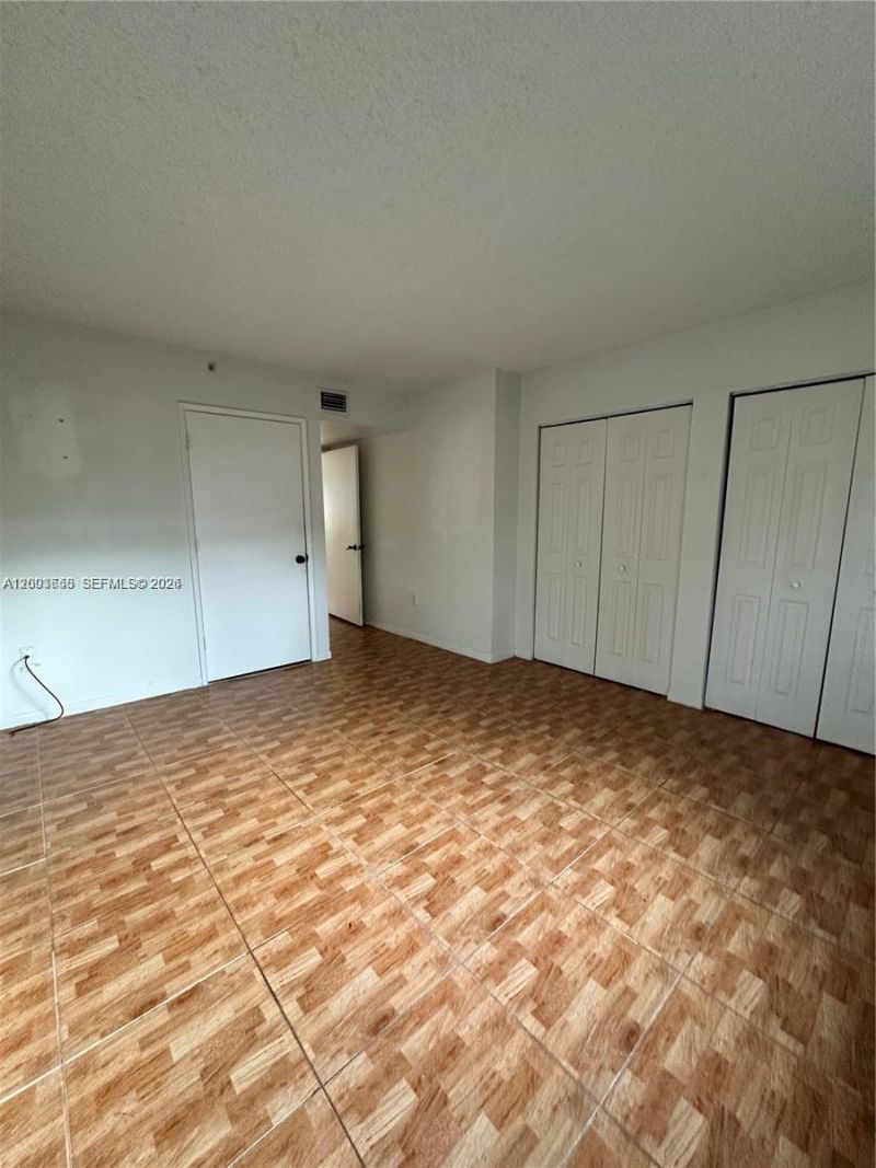 551 NW 82nd Ave, Unit 502, Miami, FL 33126 Photo