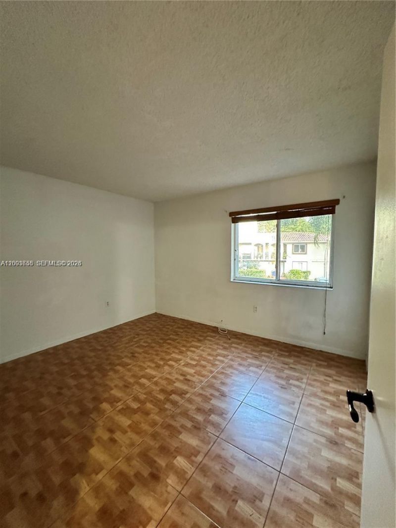 551 NW 82nd Ave, Unit 502, Miami, FL 33126 Photo