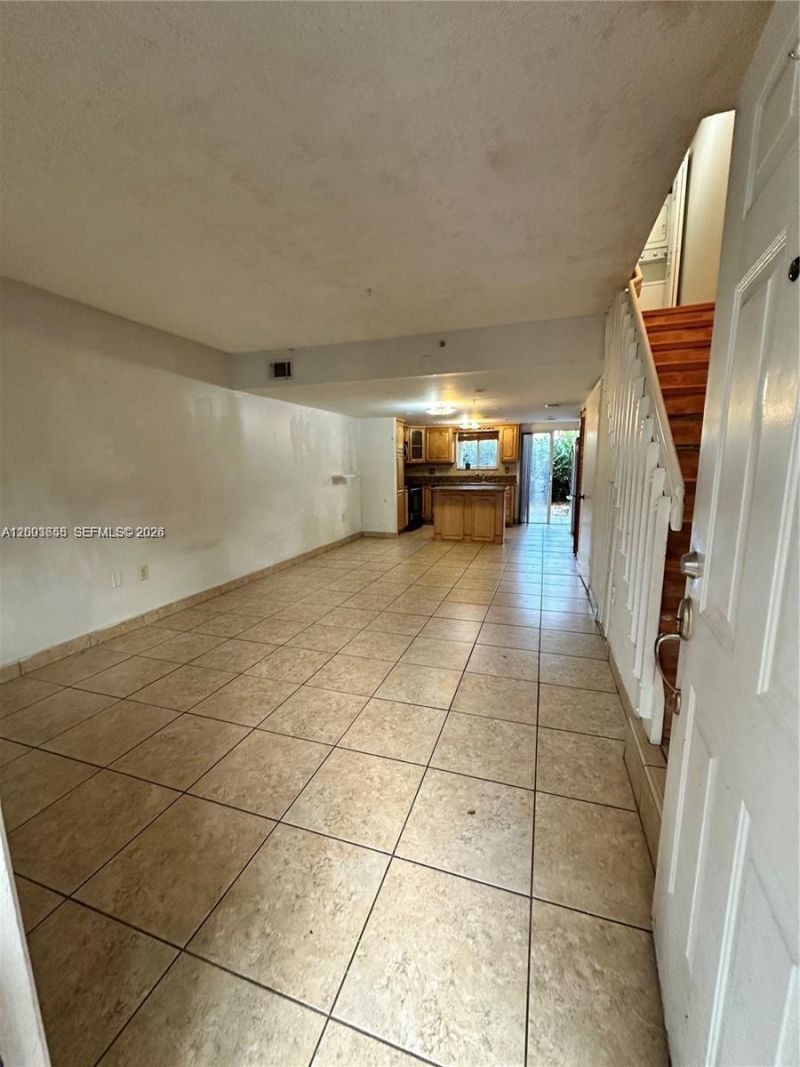 551 NW 82nd Ave, Unit 502, Miami, FL 33126 Photo