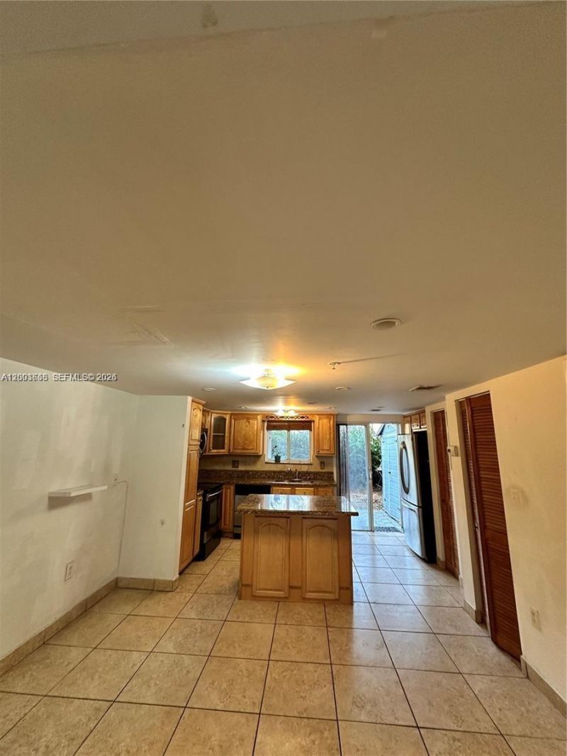 551 NW 82nd Ave, Unit 502, Miami, FL 33126 Photo
