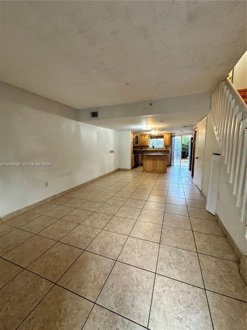 551 NW 82nd Ave, Unit 502, Miami, FL 33126 Photo