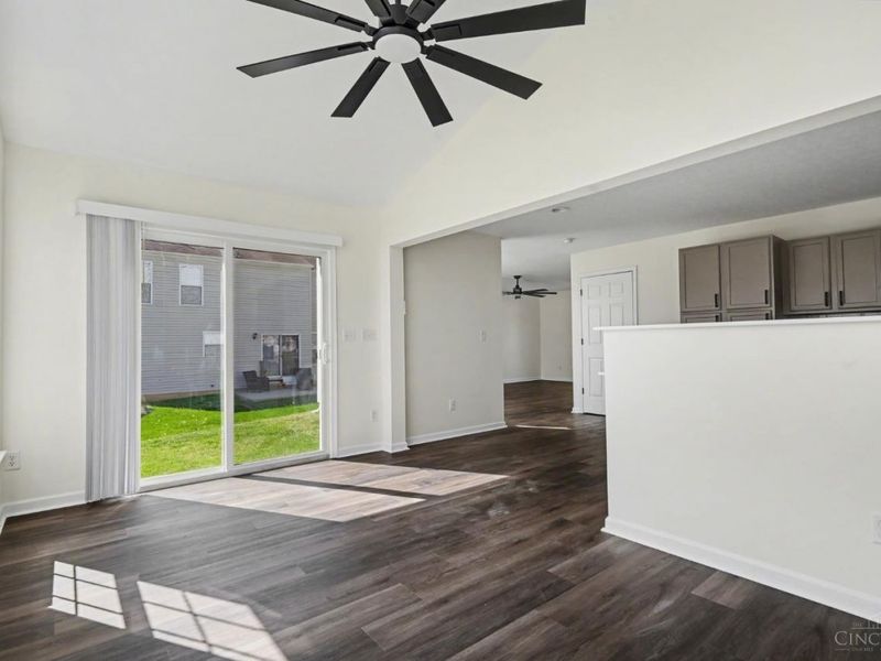 222 Indian Lake Drive, Hamilton Twp, OH 45039 Photo 10