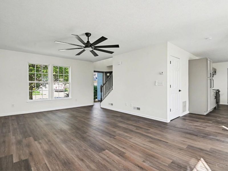 222 Indian Lake Drive, Hamilton Twp, OH 45039 Photo 4