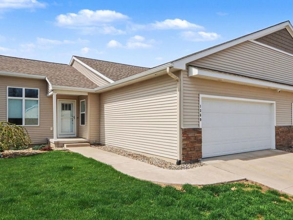 1369 S Village Circle, Kalamazoo, MI 49009