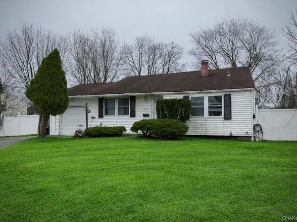 3108 Devon Avenue, Medford, NY 11763