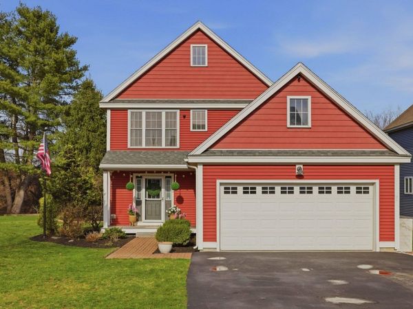 6 Stocklan Circle, Dover, NH 03820