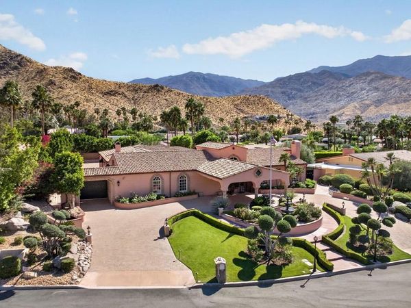 1677 Hillview , Palm Springs, CA 92264