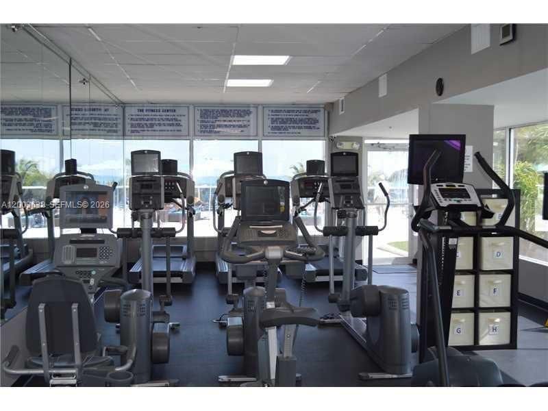 100 Lincoln Rd , Unit 439, Miami Beach, FL 33139 Photo