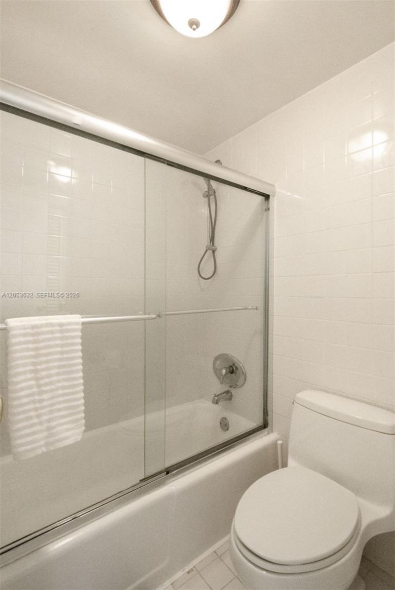 100 Lincoln Rd , Unit 439, Miami Beach, FL 33139 Photo