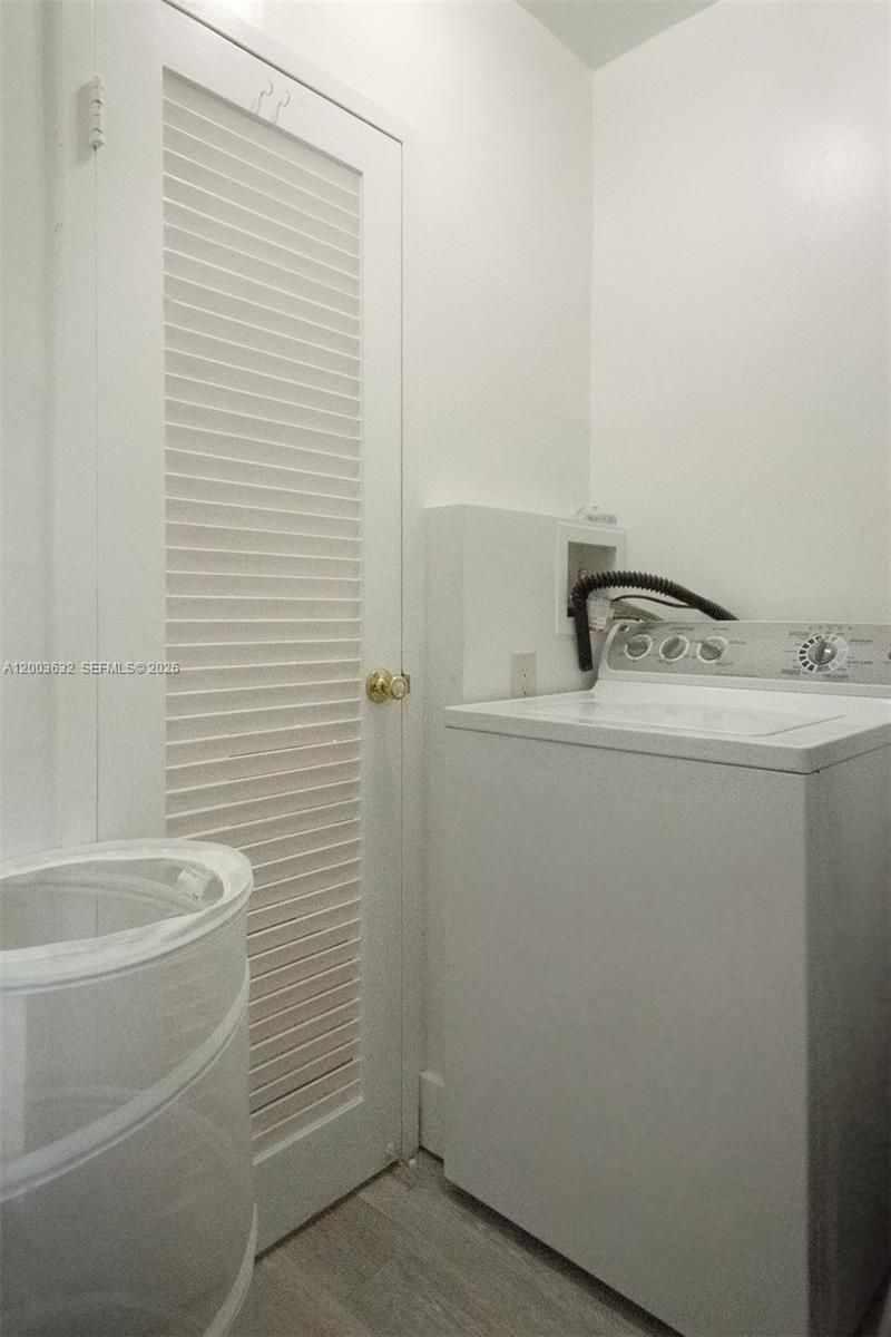 100 Lincoln Rd , Unit 439, Miami Beach, FL 33139 Photo