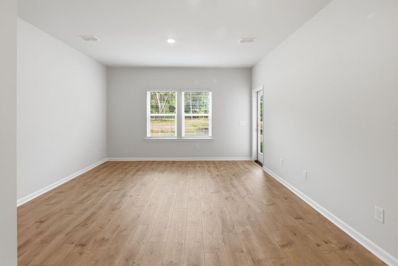 210 Twinleaf Court Photo 14