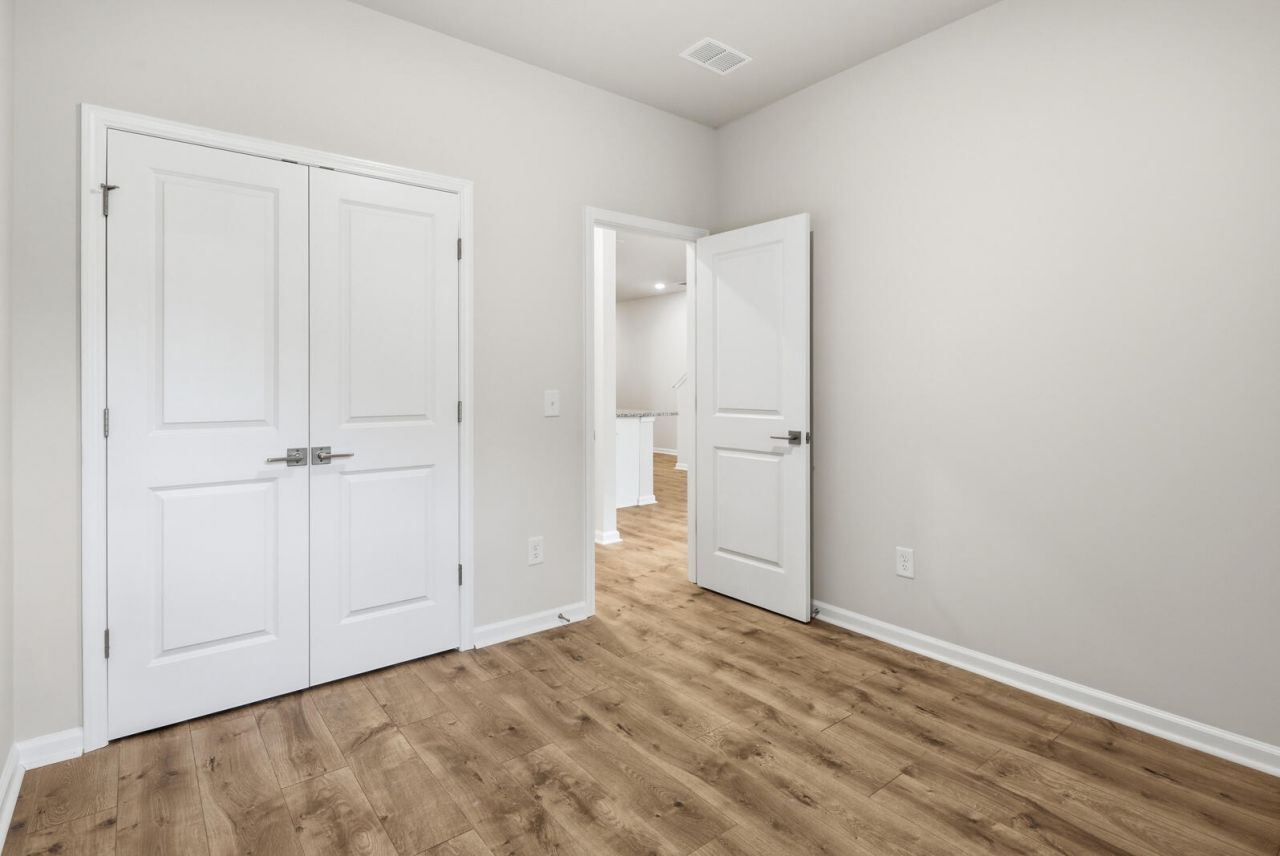 210 Twinleaf Court Photo 15