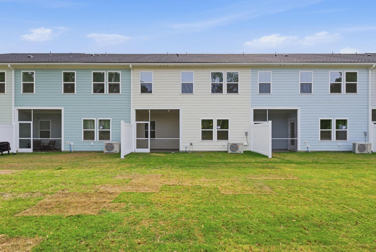 210 Twinleaf Court Photo 46