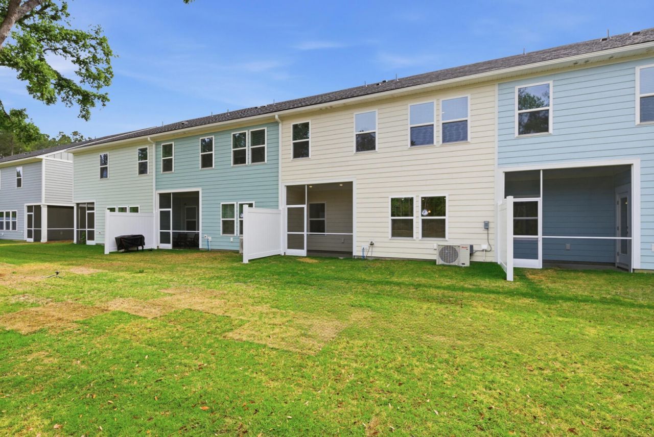 210 Twinleaf Court Photo 56