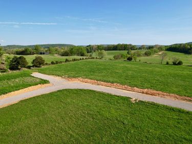 906 Denney Road, Unit Lot 17, Albany, KY 42602