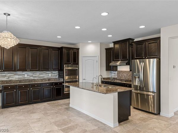 7139 Blooming Jasmine Avenue , Las Vegas, NV 89117