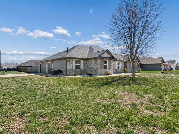 502 Chipmunk Avenue , Rogersville, MO 65742