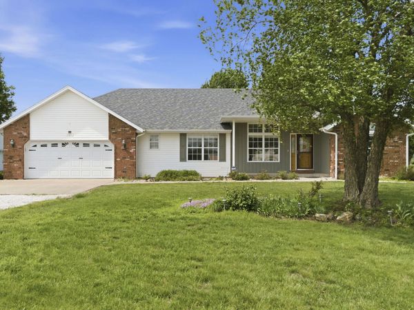 125 Hog Creek Road , Ozark, MO 65721