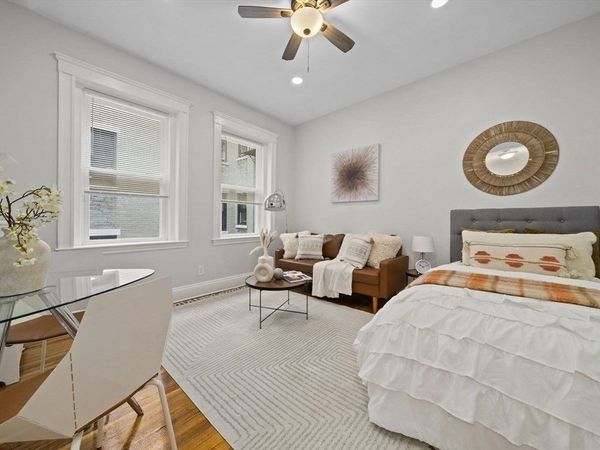 1564 Commonwealth Ave, Unit 3, Boston, MA 02135