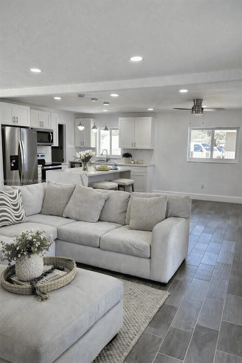 2831 NW 189th St , Miami Gardens, FL 33056 Photo