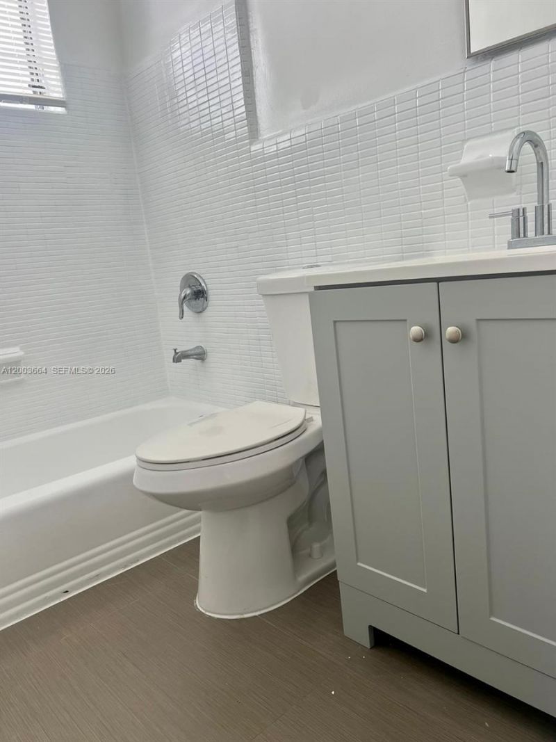 740 Michigan Ave, Unit 10, Miami Beach, FL 33139 Photo
