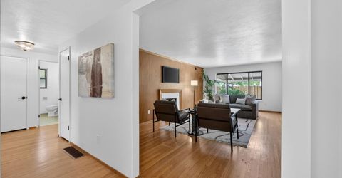 4529 Euclid Ave, Sacramento, CA 95822 Photo