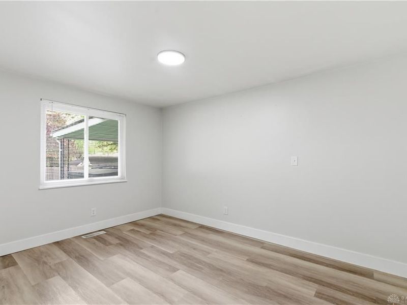 4838 Wilmington Pike, Kettering, OH 45440 Photo 12