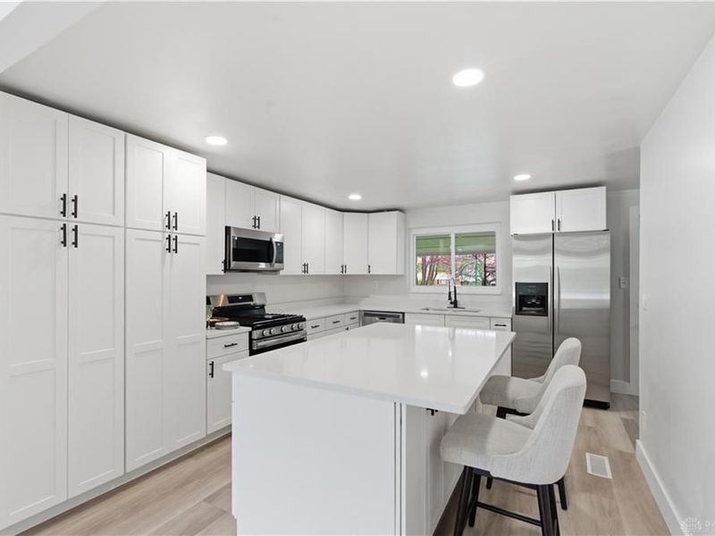 4838 Wilmington Pike, Kettering, OH 45440 Photo 8