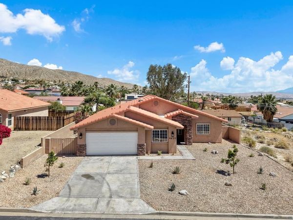 9420 Vista Del Valle , Desert Hot Springs, CA 92240