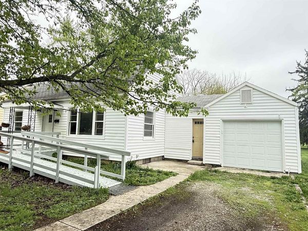 5515 Plaza Drive, Fort Wayne, IN 46806