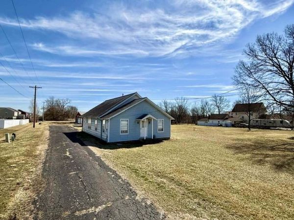 15825 State Route 207, Mount Sterling, OH 43143