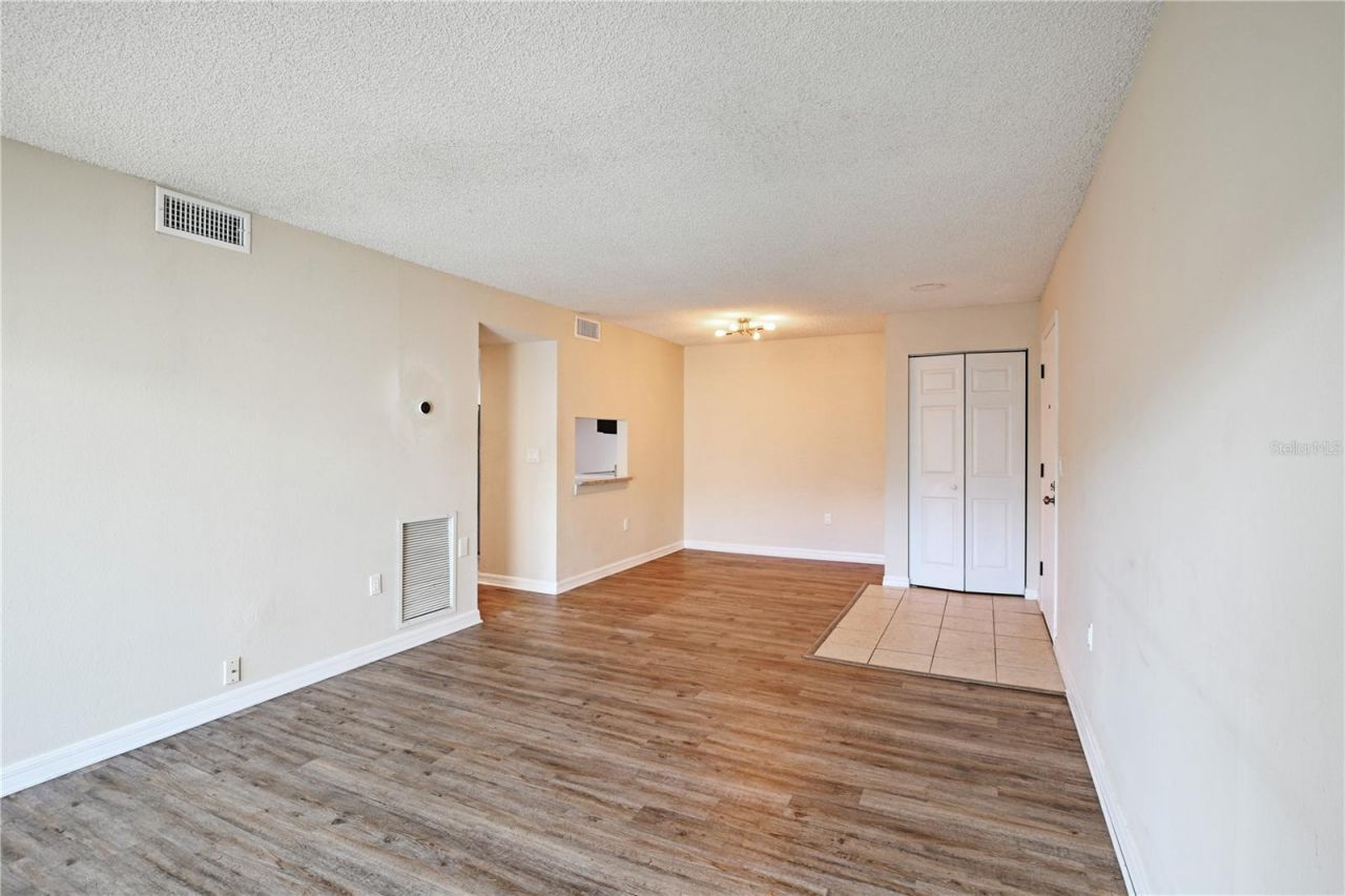 3282 S Semoran Boulevard , Unit 22, Orlando, FL 32822 Photo