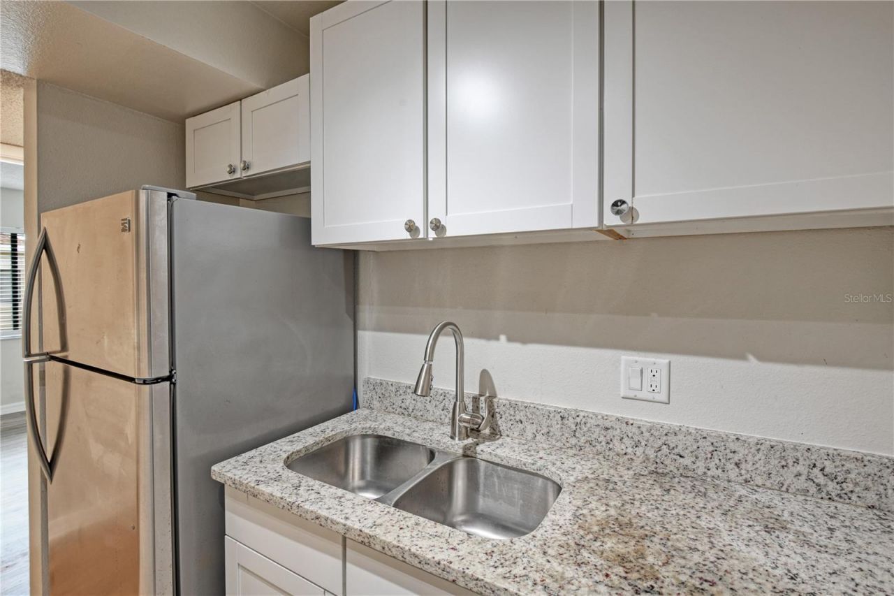 3282 S Semoran Boulevard , Unit 22, Orlando, FL 32822 Photo