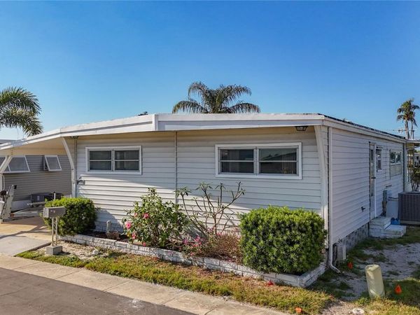 10178 N LAKE DRIVE , Unit 45, LARGO, FL 33773