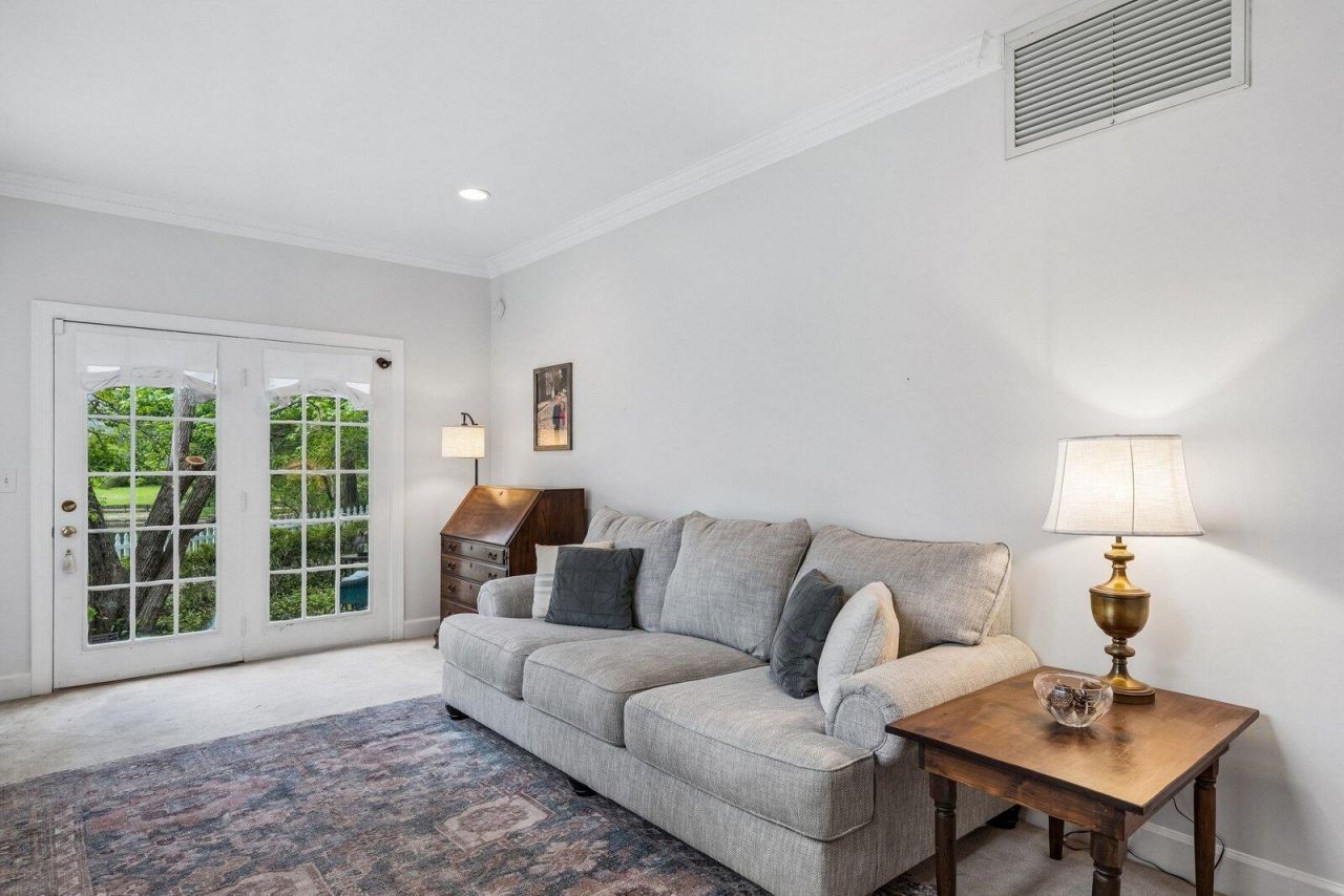 115 Old Postern Road Photo 29