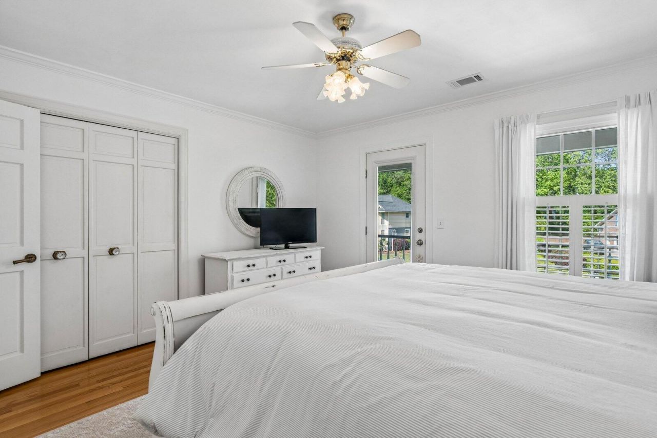 115 Old Postern Road Photo 46