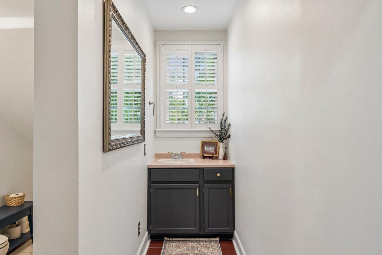 115 Old Postern Road Photo 51