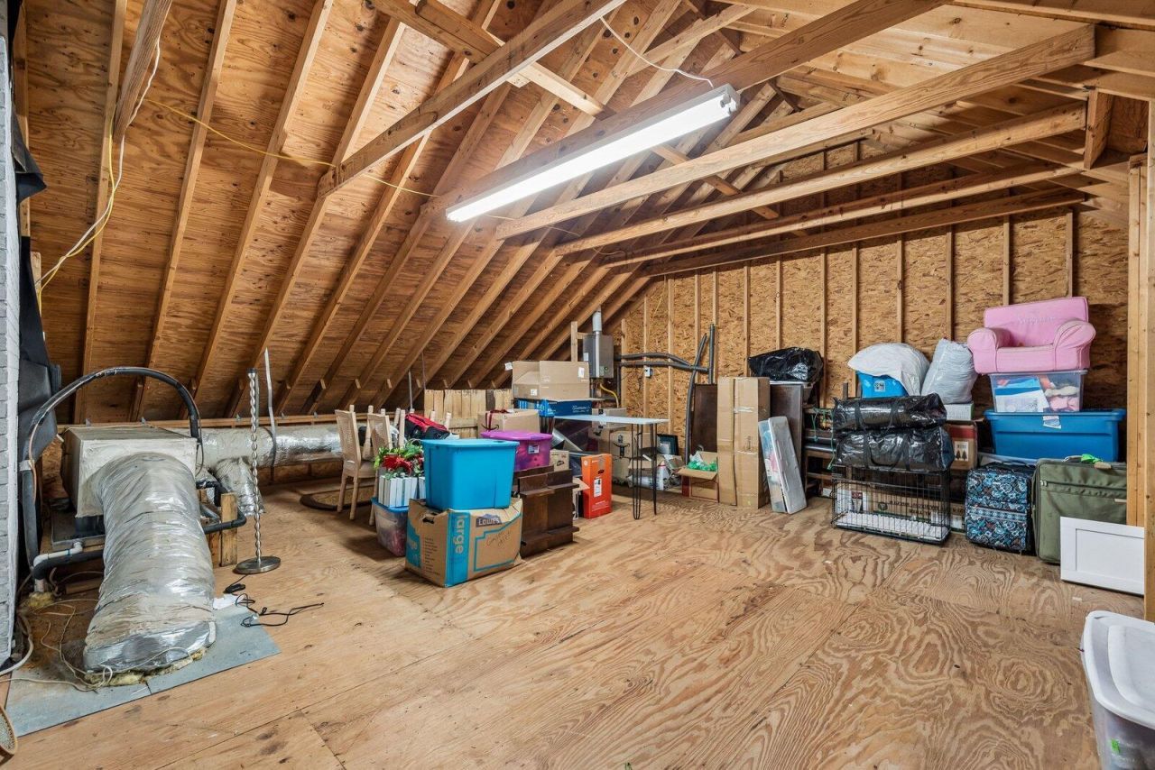 115 Old Postern Road Photo 53