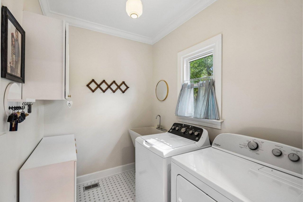 115 Old Postern Road Photo 56