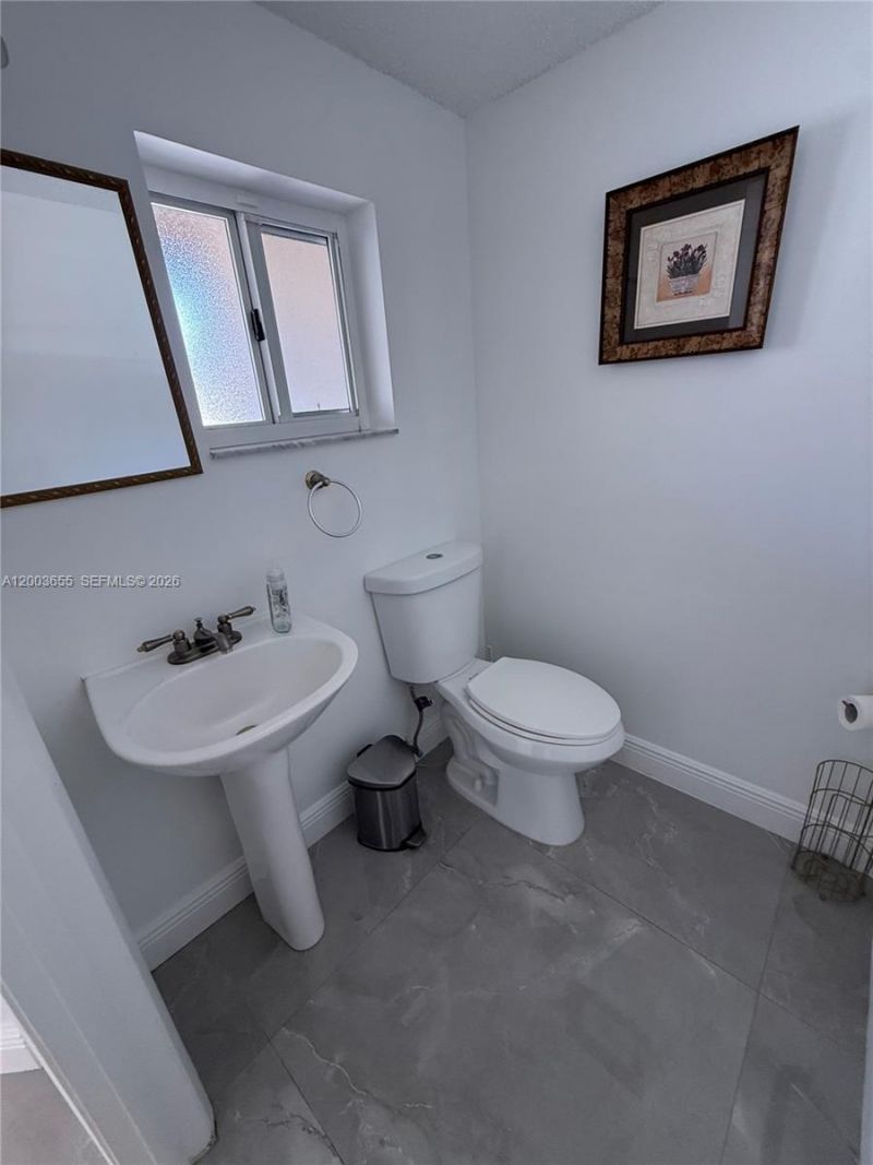 203 Riviera Cir, Unit 203, Weston, FL 33326 Photo