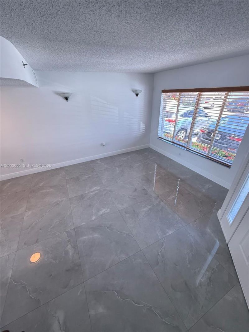 203 Riviera Cir, Unit 203, Weston, FL 33326 Photo