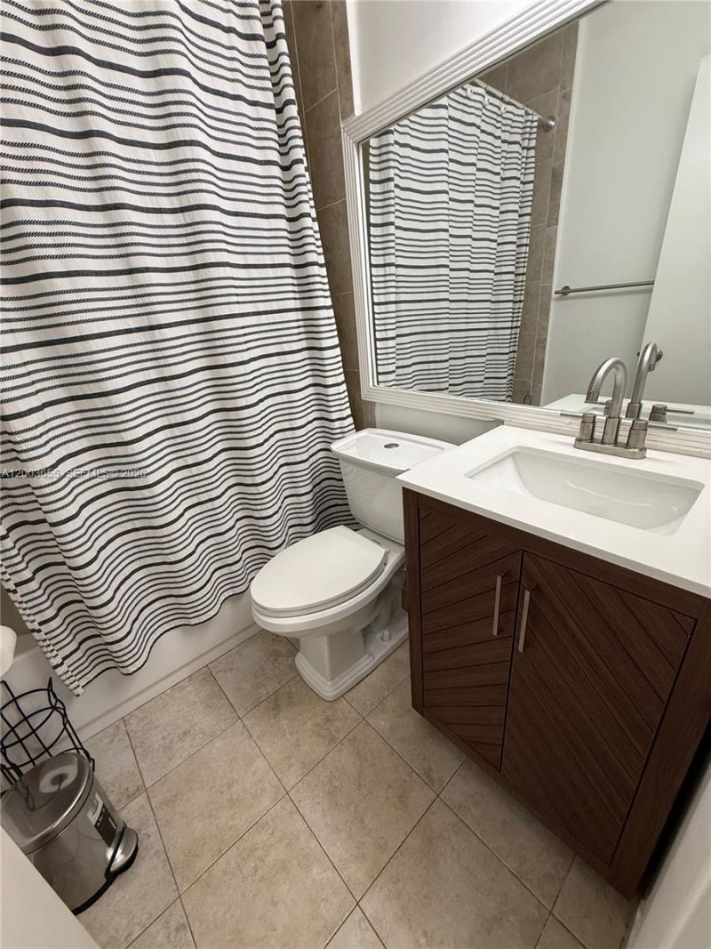 203 Riviera Cir, Unit 203, Weston, FL 33326 Photo