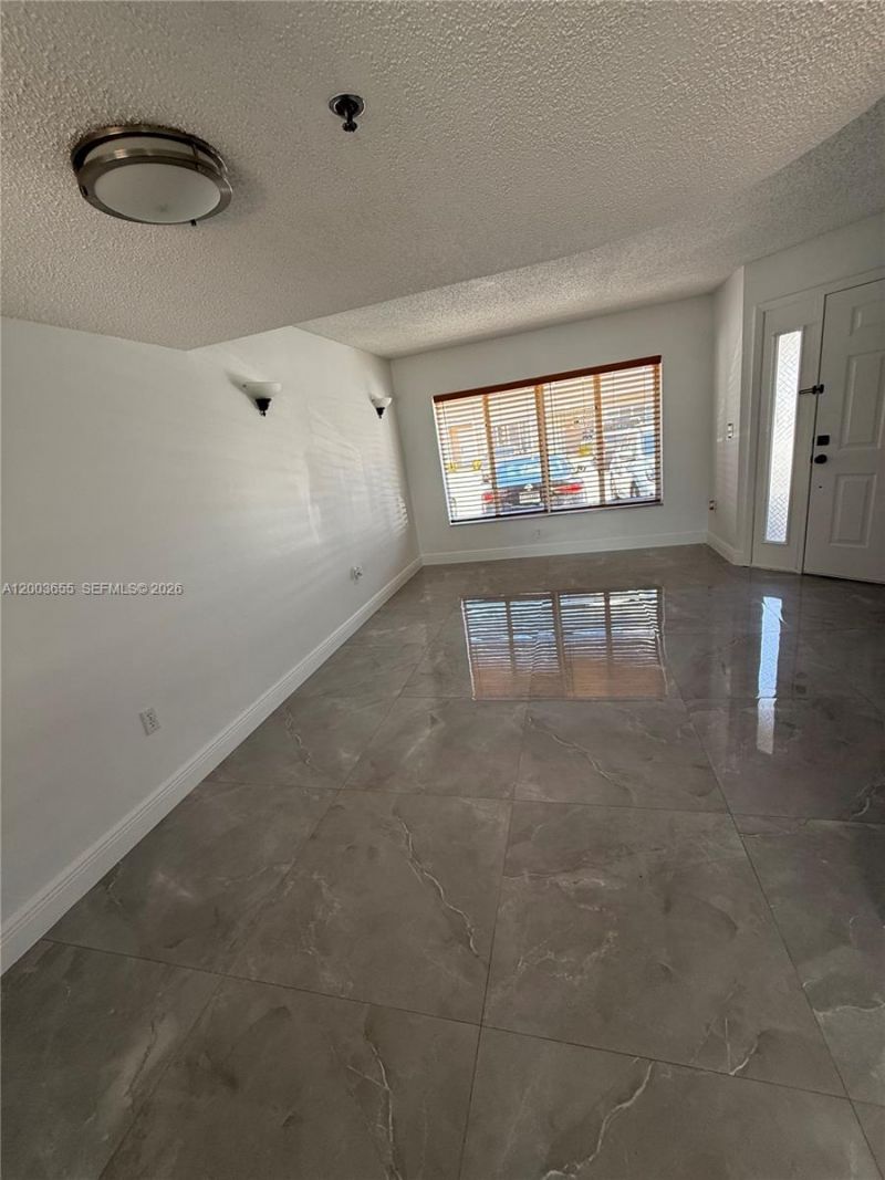 203 Riviera Cir, Unit 203, Weston, FL 33326 Photo
