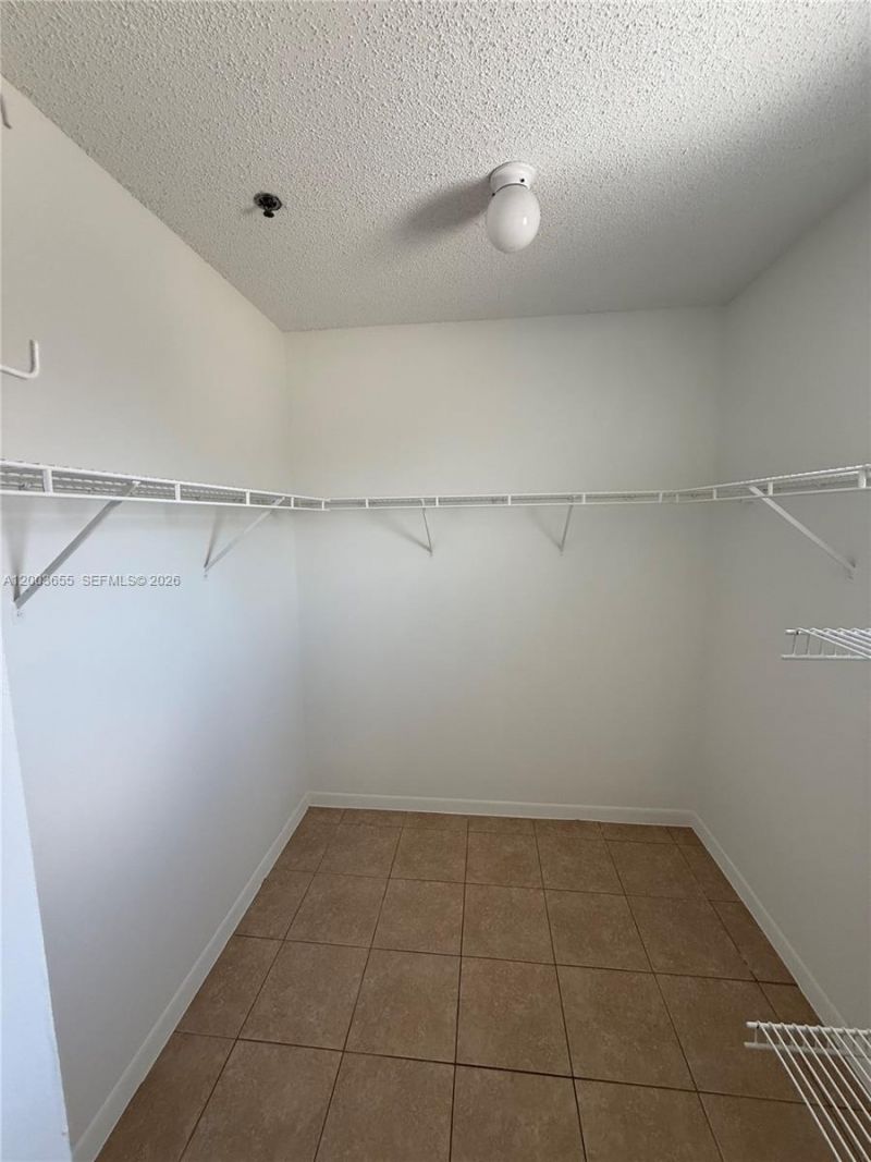 203 Riviera Cir, Unit 203, Weston, FL 33326 Photo