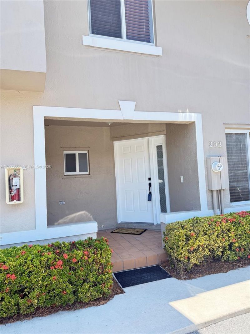 203 Riviera Cir, Unit 203, Weston, FL 33326 Photo