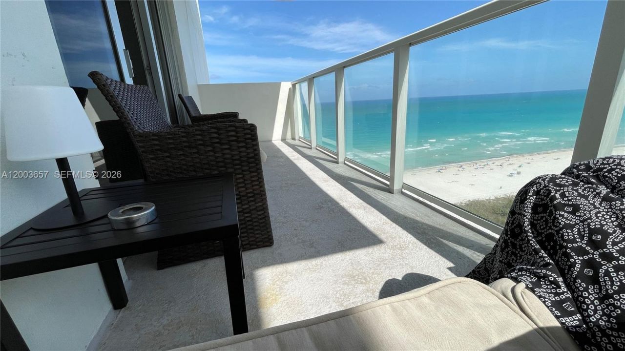 5701 Collins Ave , Unit 1714, Miami Beach, FL 33140 Photo